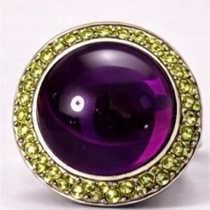 💟 Purple Cabochon Ring w/ Green Crystal Stone Halo